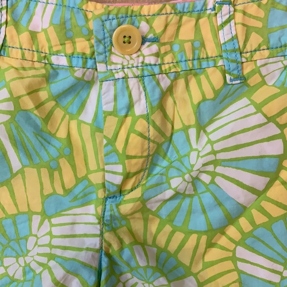 Lilly Pulitzer Shorts - Picture 4 of 8